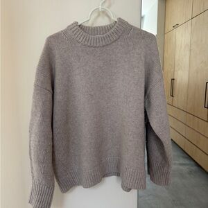 COS CHUNKY WOOL CREW-NECK SWEATER
